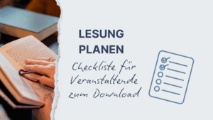 Veranstaltende Person plant eine Autor:innenlesung, liest aus dem Buch, brille auf dem Buch, Checkliste an der Seite